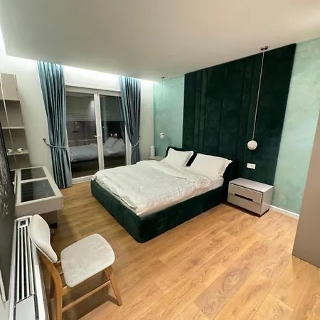 In Blanc Lejlighed *